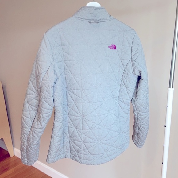 COPY - COPY - Women’s Northface jacket size L - Picture 5 of 7